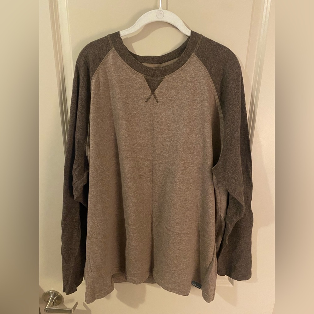 Men’s Eddie Bauer baseball tee - Size XXL.